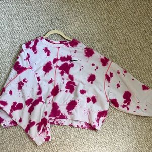 Cropped Nike Sweatshirt